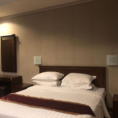 Enhaii Hotel Bandung Kültér fotó