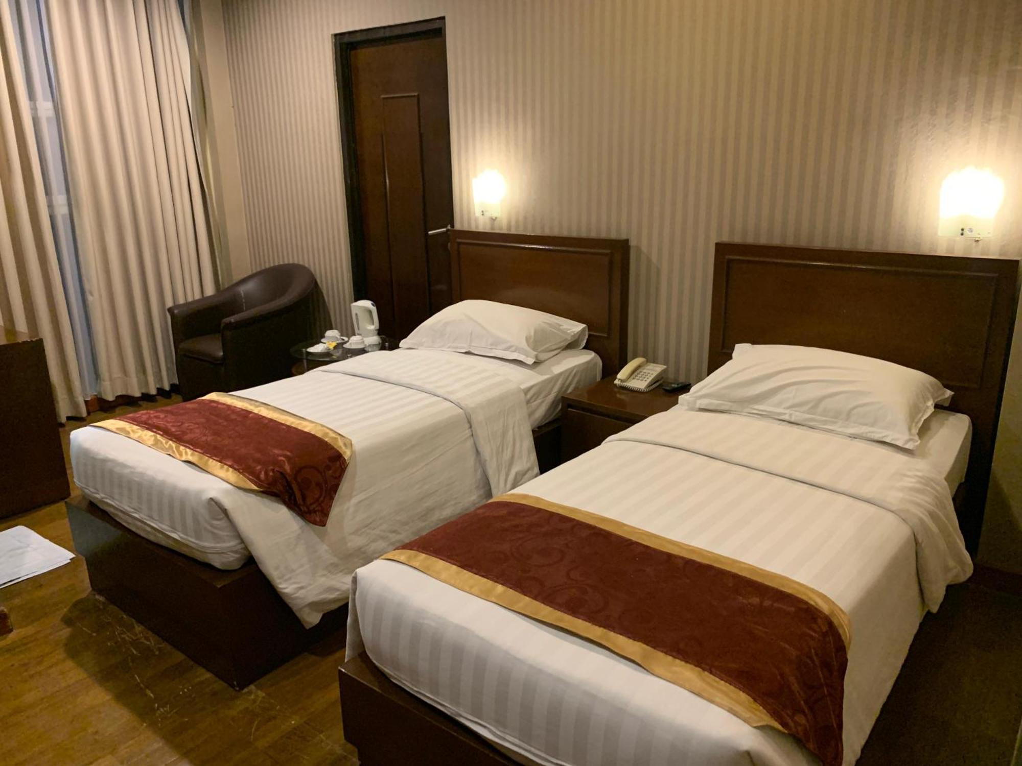 Enhaii Hotel Bandung Kültér fotó