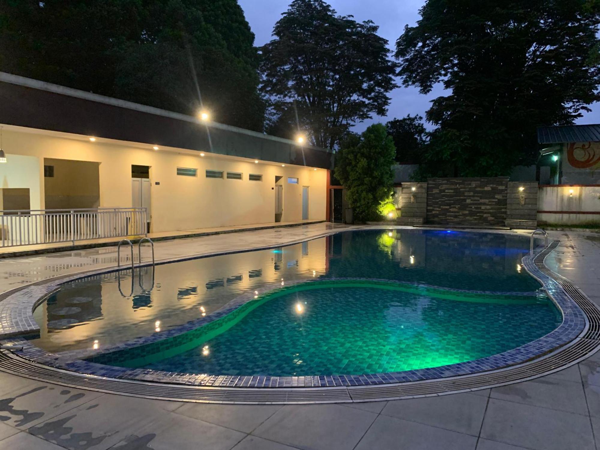 Enhaii Hotel Bandung Kültér fotó